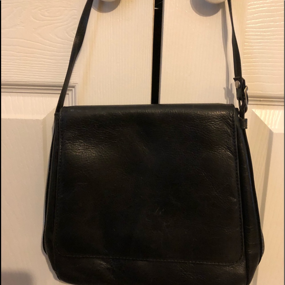 VINTAGE black leather purse